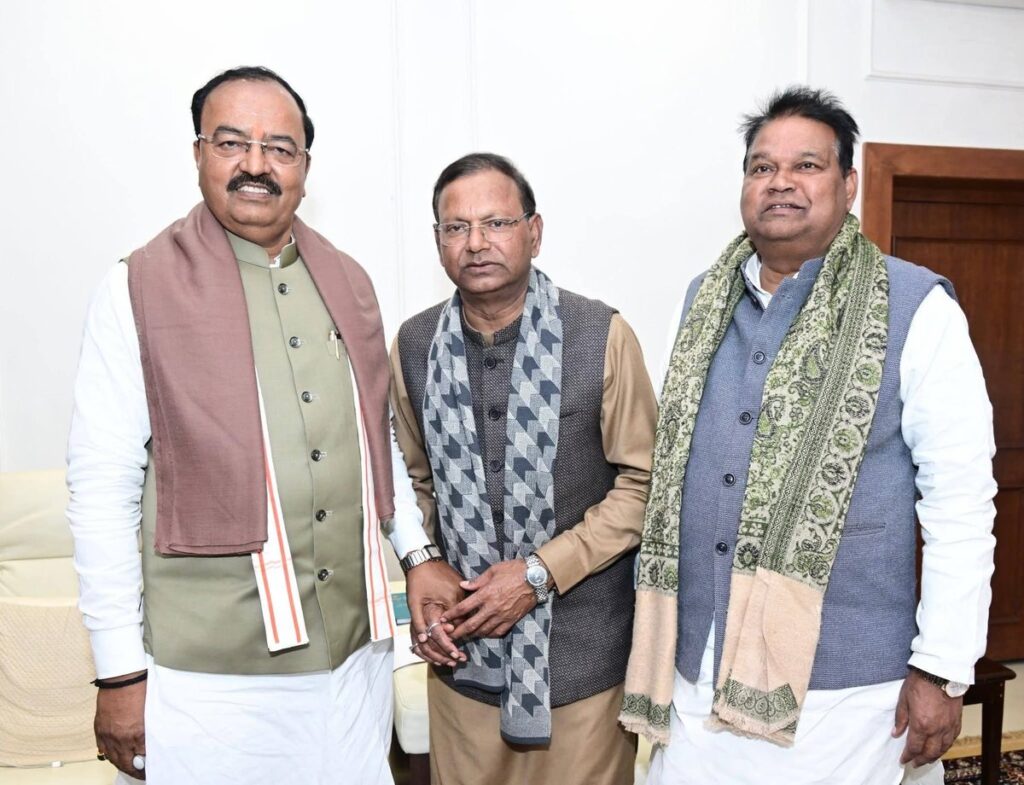 BJP अध्यक्ष पंकज चौधरी और केशव प्रसाद मौर्य की मुलाकात