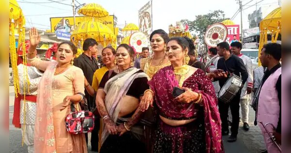 कानपुर में 'किन्नर कुंभ